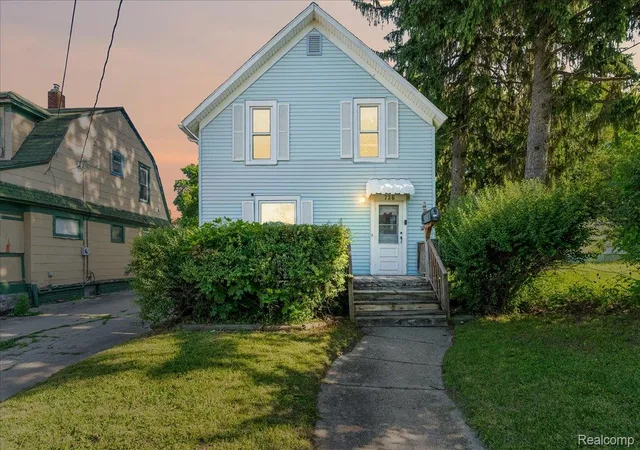 1st image of 726 W Willow St, Lansing, MI 48906 | MLS# 20261044901