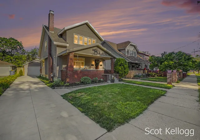 Photo 1 of Sale Pending at 1821 Collins Ave Se, Grand Rapids, MI 49507 | MLS# 65026029482 | Listing updated on 2026-06-16