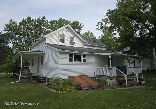 21st image of 218 Lincoln St, Chesaning, MI 48616 | MLS# 61050211457