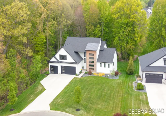 Photo 1 of Sale Pending at 5391 Eaglepass Dr, Blendon Township Ottawa, MI 49426 | MLS# 71026029498 | Listing updated on 2026-08-27