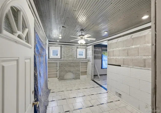 Photo 3 of Single family home for sale at 9388 Ward St, Detroit City Wayne, MI 48228 | MLS# 20261044936 | Listing updated on 2026-07-21