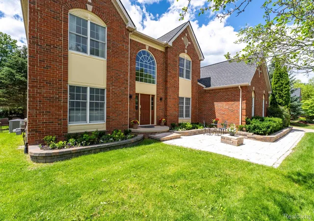2nd image of 25035 Samoset Ct, Novi, MI 48374 | MLS# 20261044945