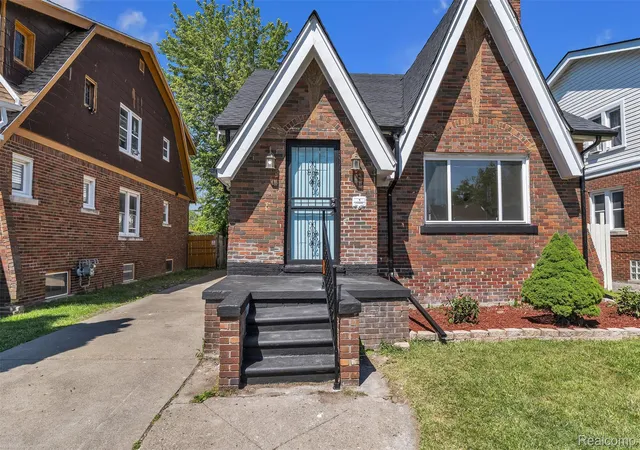 Photo 2 of Single family home for sale at 14521 Sussex St, Detroit, MI 48227 | MLS# 20261044947 | Listing updated on 2026-09-11