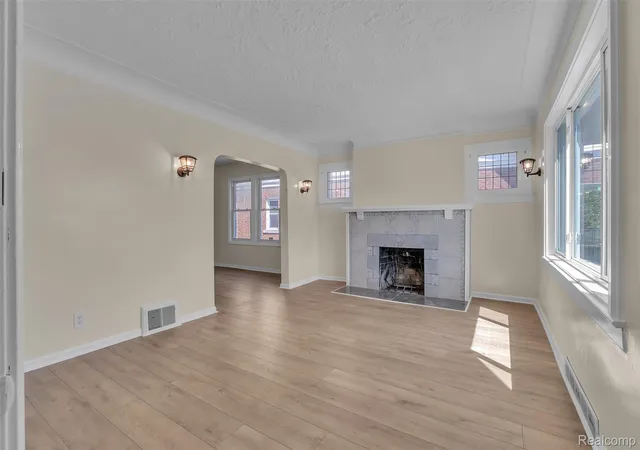 Photo 3 of Single family home for sale at 14521 Sussex St, Detroit, MI 48227 | MLS# 20261044947 | Listing updated on 2026-09-11