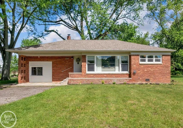 Photo 1 of Sale Pending at 49741 Jefferson Ave, Chesterfield, MI 48047 | MLS# 58050211466 | Listing updated on 2026-08-19