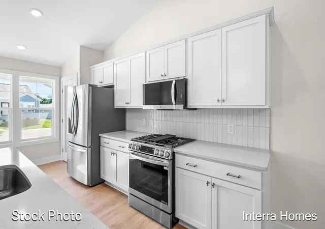 Homes for sale in Oshtemo Charter Township Kalamazoo, MI | 1593 N Village Cir, Oshtemo Charter Township Kalamazoo, MI 49009 | MLS# 66026029514
