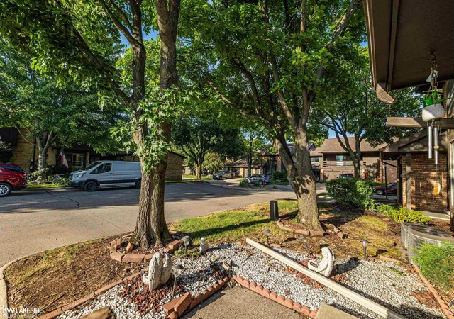 Photo 3 of Condo for sale at 37143 Clubhouse Dr, Sterling Heights, MI 48312 | MLS# 58050211476 | Listing updated on 2026-08-19
