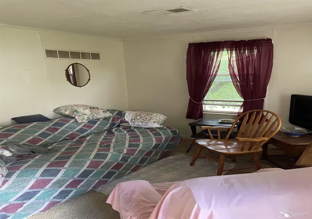 5th image of 809 Pipis Dr, Monroe, MI 48162 | MLS# 57050211482