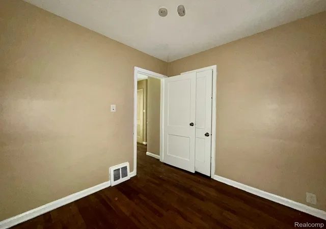 Photo 3 of Single family home for sale at 11696 Glastonbury Ave, Detroit, MI 48228 | MLS# 20261044991 | Listing updated on 2026-06-16