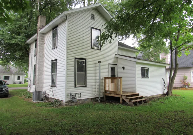 Photo 2 of Single family home for sale at 161 Palmer Ave, Colon, MI 49040 | MLS# 68026029539 | Listing updated on 2026-08-19