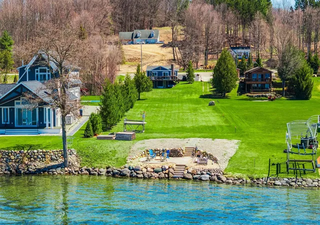 1st image of 11256 Se Torch Lake Dr, Alden, MI 49612 | MLS# 78080069728