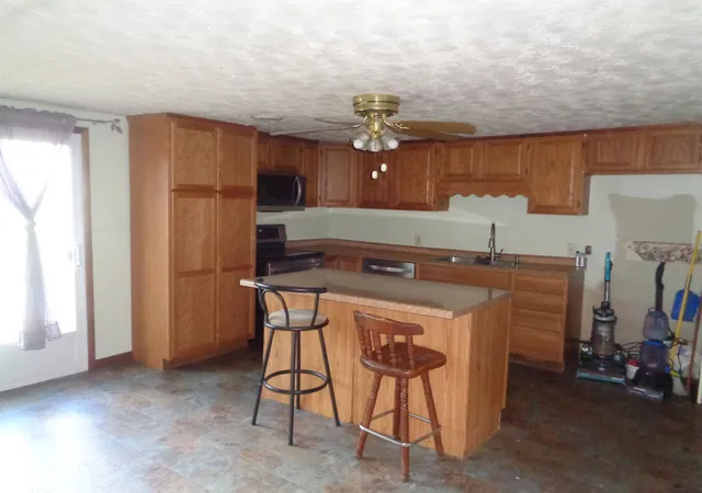 Photo 3 of Single family home for sale at 2287 S Tower Hl Rd, Houghton Lake, MI 48629 | MLS# 78080069731 | Listing updated on 2026-09-18