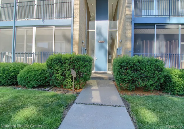 5th image of 16547 Middlebelt Rd, Livonia Wayne, MI 48154