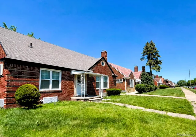 Photo 2 of Single family home for sale at 8573 E Outer Dr, Detroit, MI 48213 | MLS# 20261045029 | Listing updated on 2026-06-19
