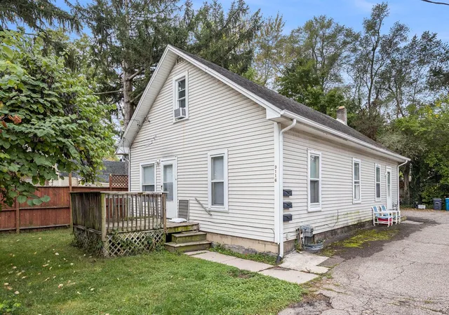 2nd image of 3116 N Whittier Dr, Kalamazoo, MI 49001 | MLS# 66026029550