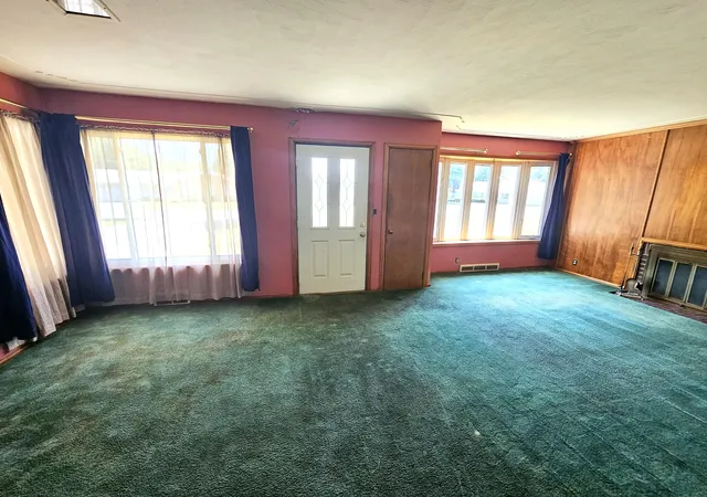 Photo 3 of Single family home for sale at 143 Laurel Dr, Battle Creek, MI 49017 | MLS# 64026029551 | Listing updated on 2026-06-21