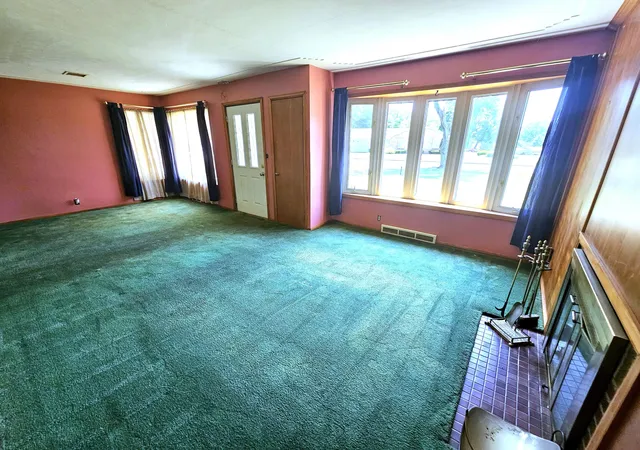 Photo 3 of Single family home for sale at 143 Laurel Dr, Battle Creek, MI 49017 | MLS# 64026029551 | Listing updated on 2026-06-21