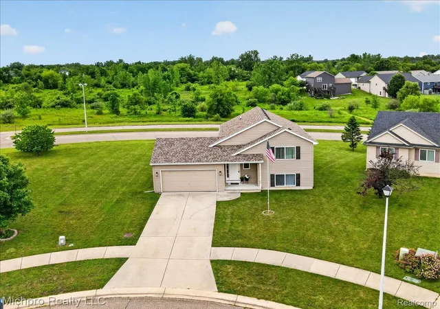 Photo 2 of Single family home for sale at 1180 Cimmaron Ct, Davison, MI 48423 | MLS# 20261045037 | Listing updated on 2026-09-05