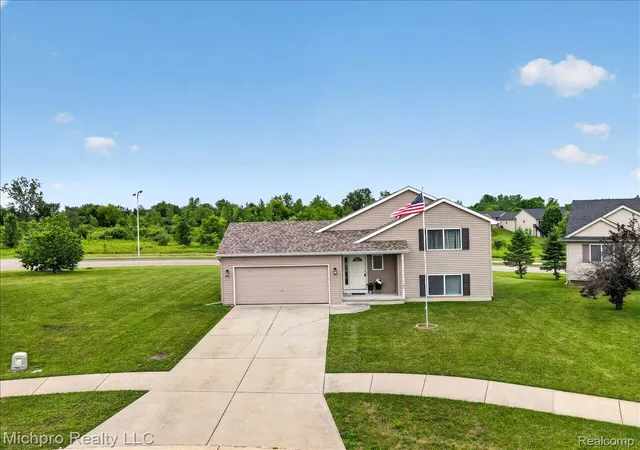 Photo 3 of Single family home for sale at 1180 Cimmaron Ct, Davison, MI 48423 | MLS# 20261045037 | Listing updated on 2026-09-05