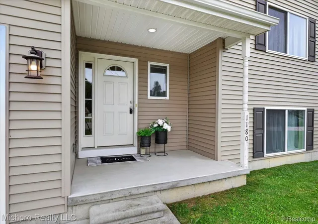 Photo 4 of Single family home for sale at 1180 Cimmaron Ct, Davison, MI 48423 | MLS# 20261045037 | Listing updated on 2026-09-05