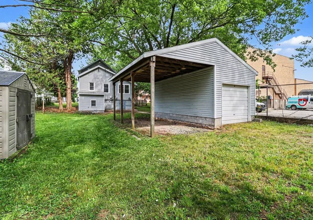 2nd image of 319 N Rowe Street, Ludington, MI 49431 | MLS# 67026029556