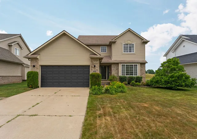 1st image of 33324 Sand Piper Dr, Romulus, MI 48174 | MLS# 81026029557