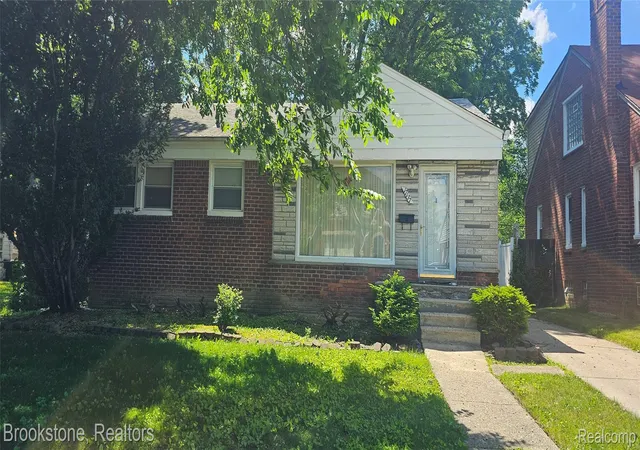Photo 1 of Single family home for sale at 17137 Pierson St, Detroit, MI 48219 | MLS# 20261045054 | Listing updated on 2026-06-19