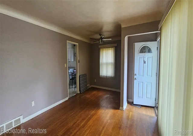 Photo 3 of Single family home for sale at 17137 Pierson St, Detroit, MI 48219 | MLS# 20261045054 | Listing updated on 2026-06-19