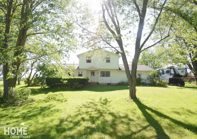 Photo 2 of Single family home for sale at 6923 S Byron Rd, Durand, MI 48429 | MLS# 5050211506 | Listing updated on 2026-06-16
