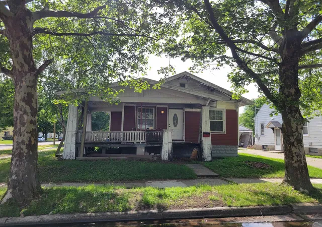 Photo 1 of Single family home for sale at 301 Keystone St, Bay City, MI 48706 | MLS# 61050211508 | Listing updated on 2026-09-01