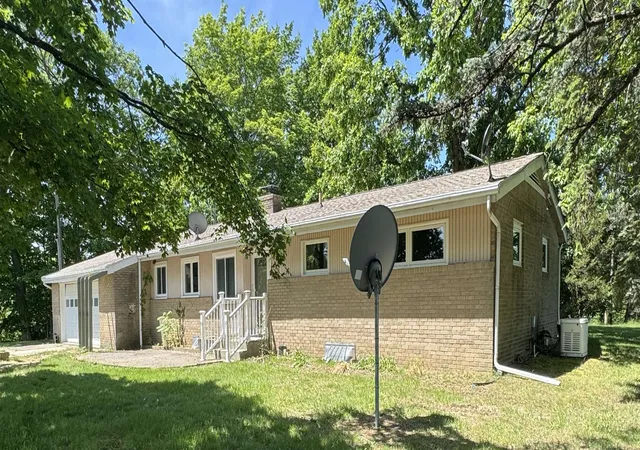 Photo 4 of Single family home for sale at 4501 N New Lothrop Rd, Corunna, MI 48817 | MLS# 5050211514 | Listing updated on 2026-06-16