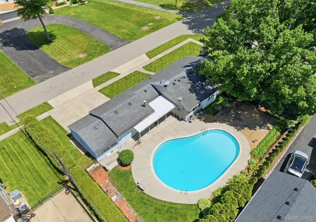 Photo 1 of Sale Pending at 34155 Oakdale St, Livonia, MI 48154 | MLS# 20261045068 | Listing updated on 2026-07-22