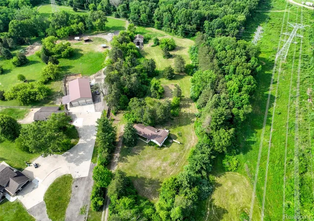 Photo 3 of Land for sale at 3020 Glengary Rd, Commerce Township, MI 48382 | MLS# 20261045071 | Listing updated on 2026-08-03