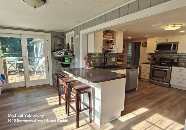 Photo 3 of Single family home for sale at 1045 Brownwood Ave NW, Grand Rapids, MI 49504 | MLS# 65026029576 | Listing updated on 2026-10-08