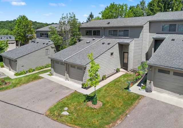 46th image of 731 Skynob Dr, Ann Arbor, MI 48105 | MLS# 81026029579