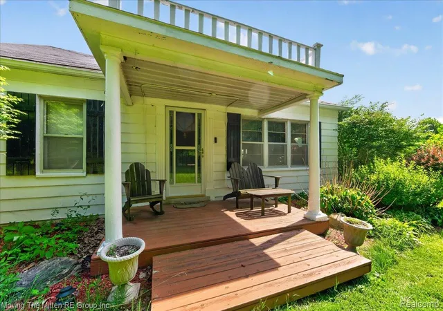 Photo 3 of Single family home for sale at 6390 Brookville Rd, South Lyon, MI 48178 | MLS# 20261045085 | Listing updated on 2026-09-08