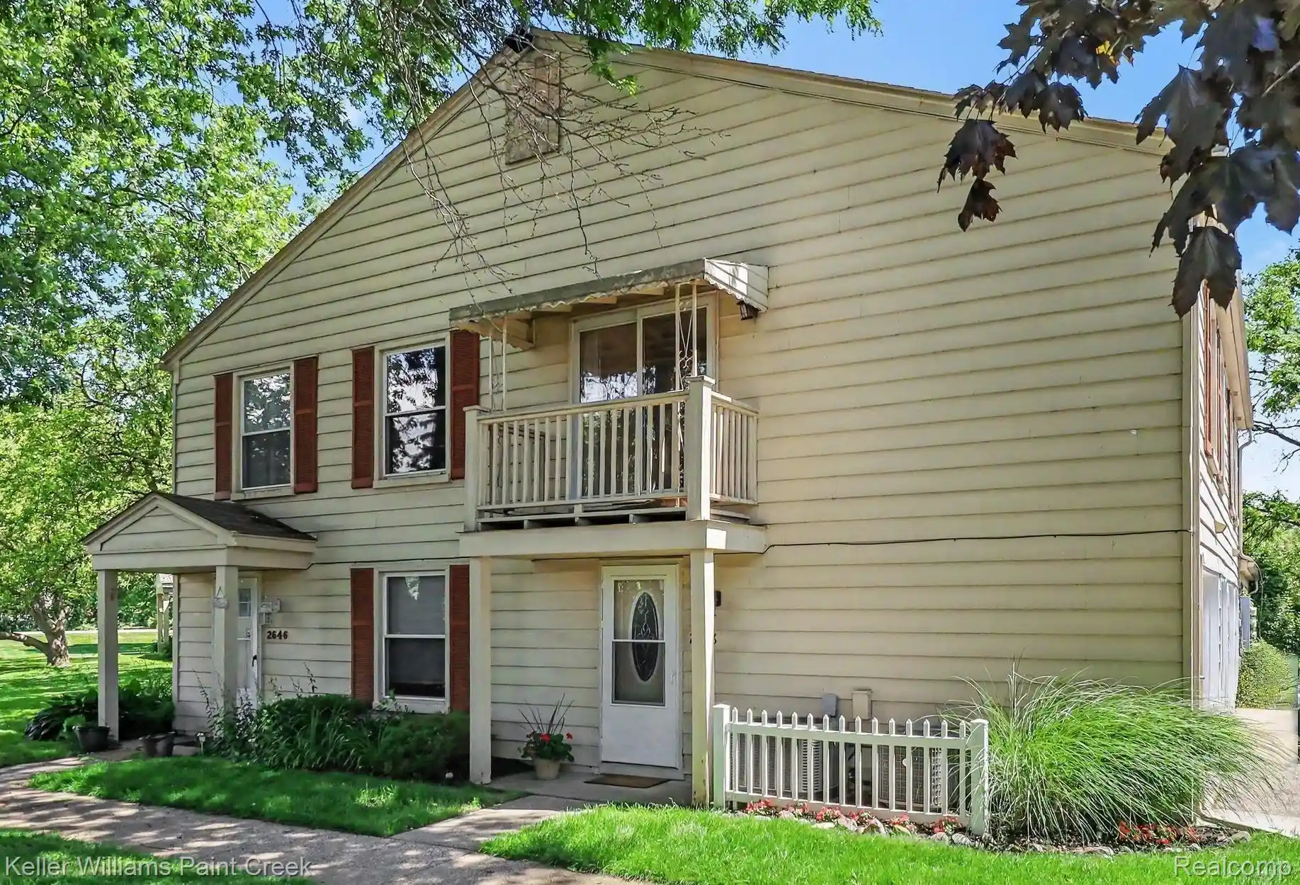 Listing Photo 1 - Condo for sale in 2648 Wildwood Ct located at 2648 Wildwood Ct, Lake Orion, MI 48360 - Unit 2648 Wildwood Ct
