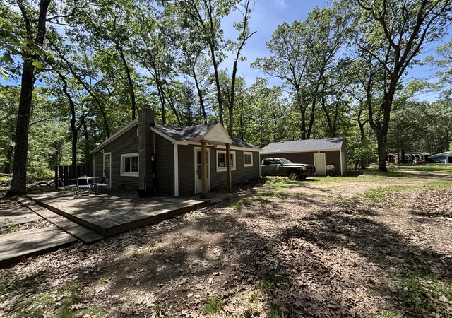 Homes for sale in Unknown Out Of State, MI | 8967 W Bowling Green Blvd, Unknown Out Of State, MI 49304 | MLS# 72026029604
