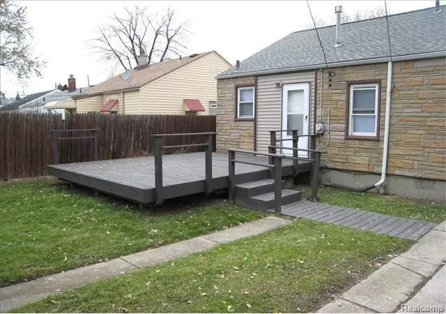 7th image of 18556 Kenosha St, Harper Woods, MI 48225 | MLS# 20261045111