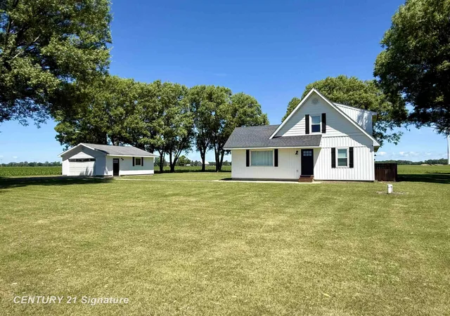 Homes for sale in Mt Haley Township Midland, MI | 101 E Laporte Rd, Mt Haley Township Midland, MI 48637 | MLS# 61050211547
