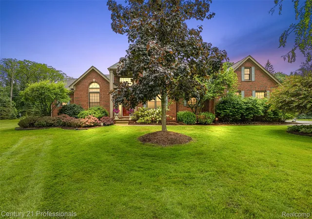 2nd image of 8117 Remington Ct, Clarkston, MI 48348 | MLS# 20261045152