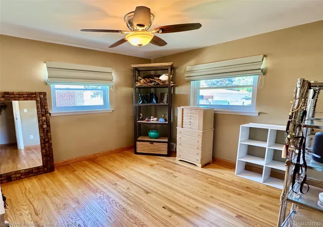 5th image of 2470 Pinetree Dr, Trenton, MI 48183 | MLS# 20261045155