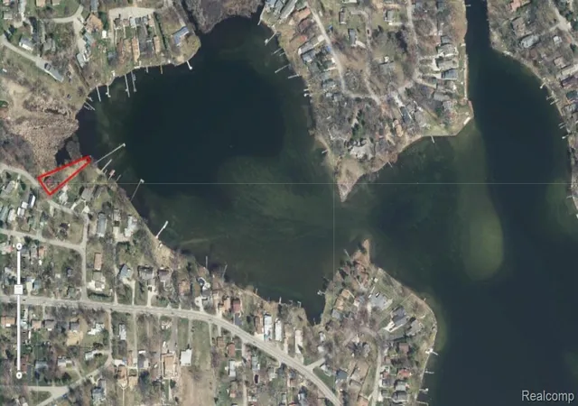 10th image of 1337 Park Dr, White Lake, MI 48386 | MLS# 20261045158