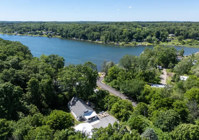 Photo 3 of Single family home for sale at 6973 Ackers Point Dr, Delton, MI 49046 | MLS# 66026029626 | Listing updated on 2026-06-17
