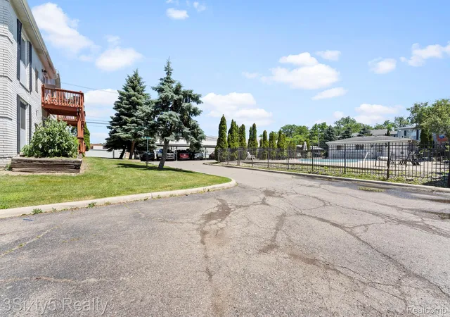 2nd image of 1754 Fort St, Trenton, MI 48183 | MLS# 20261045174