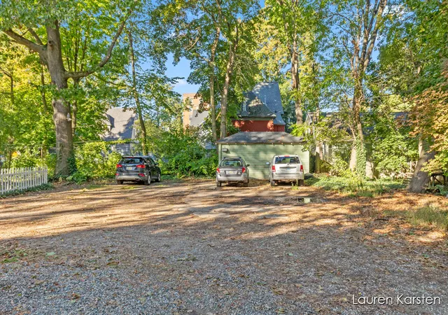 39th image of 623 Cherry St Se, Grand Rapids, MI 49503 | MLS# 65026029645