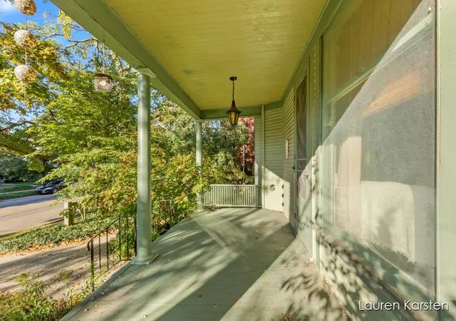 5th image of 623 Cherry St SE, Grand Rapids, MI 49503