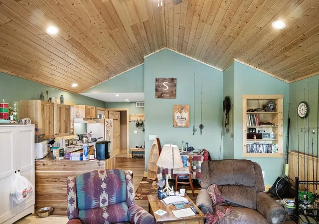 4th image of 2485 W Lake Shore Dr, Bitely, MI 49309 | MLS# 72026029647