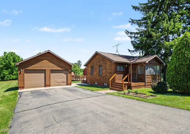 Homes for sale in Dewitt Charter Township Clinton, MI | 3585 Clark Rd, Dewitt Charter Township Clinton, MI 48808 | MLS# 20261045201