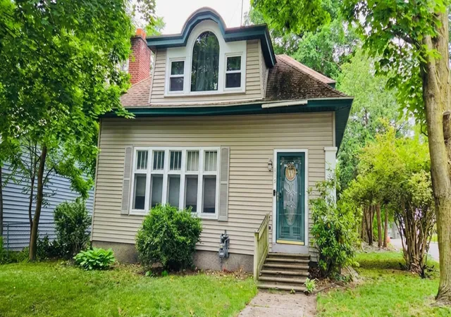 1st image of 419 W Cass St, Greenville, MI 48838 | MLS# 65026029658